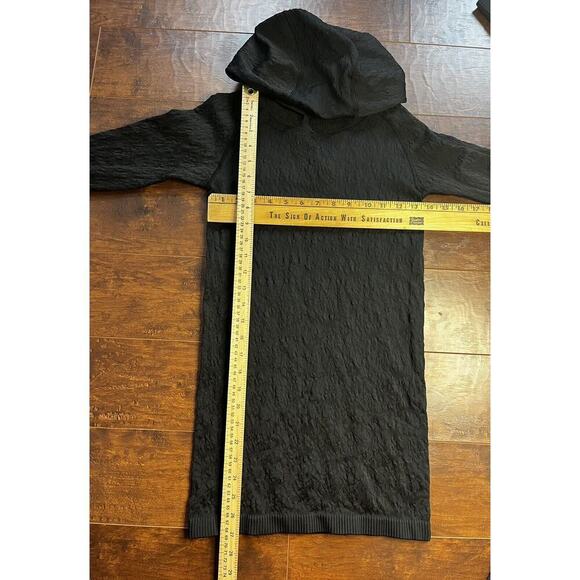 Lululemon Black long sleeve long length hooded Active Work Out top size 6 - Picture 2 of 5